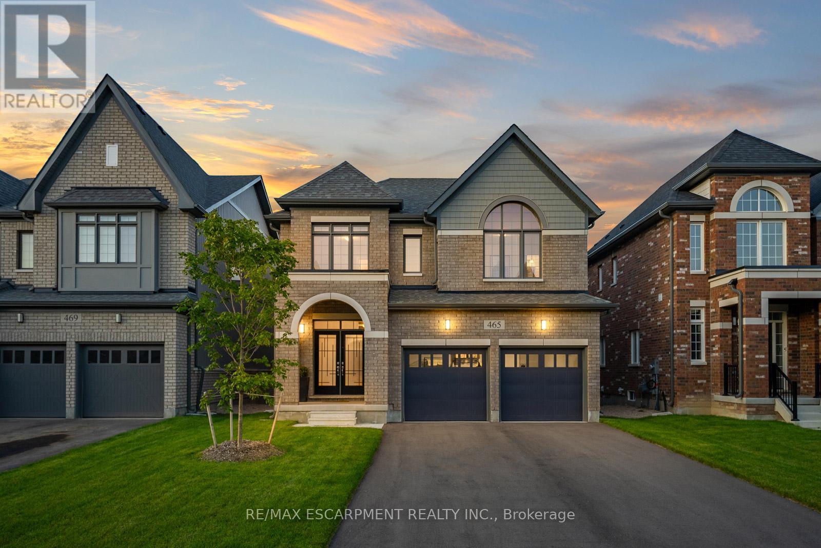 465 Adelaide Street Property Photo 1