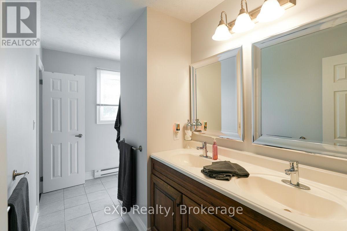 3595 Bruce Road 3 Property Photo 11