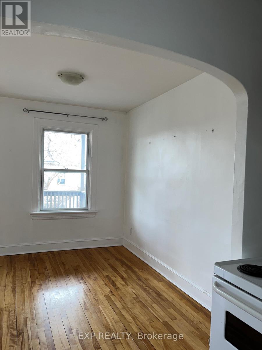 446 Cambridge Street S Property Photo 29