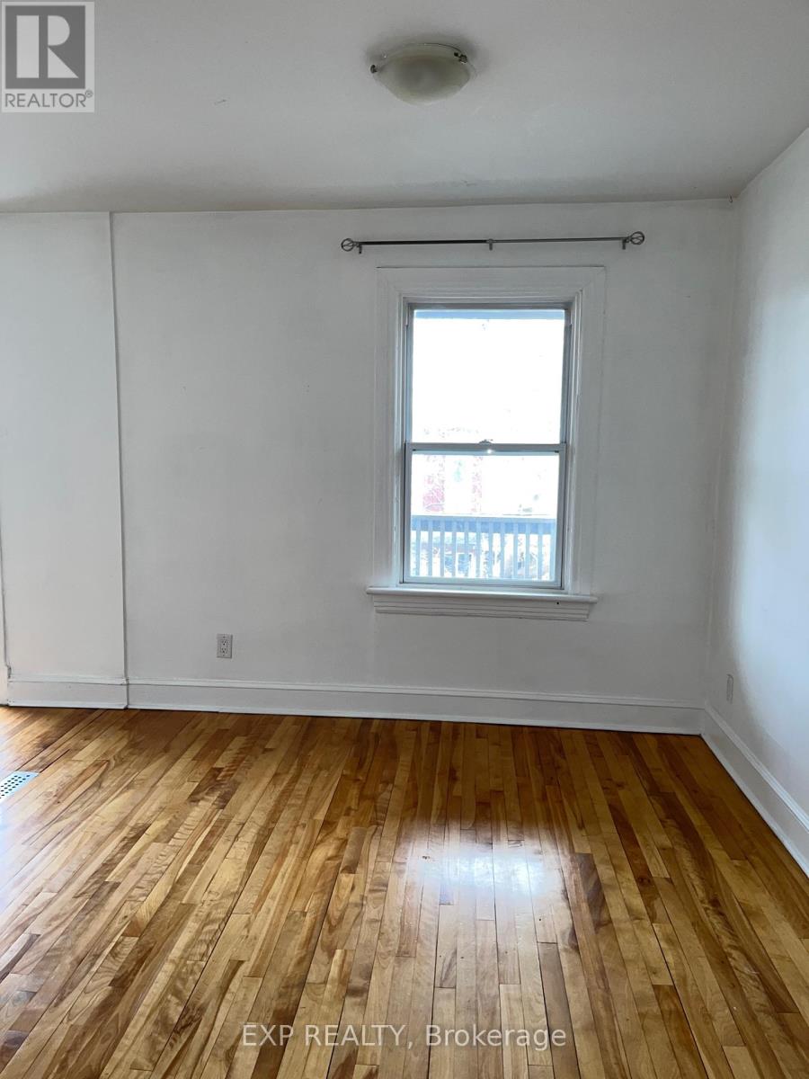 446 Cambridge Street S Property Photo 30