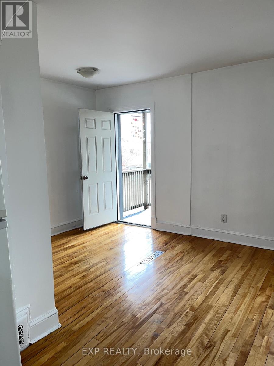 446 Cambridge Street S Property Photo 31