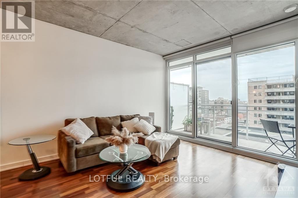 324 Laurier Avenue #1002 Property Photo 4