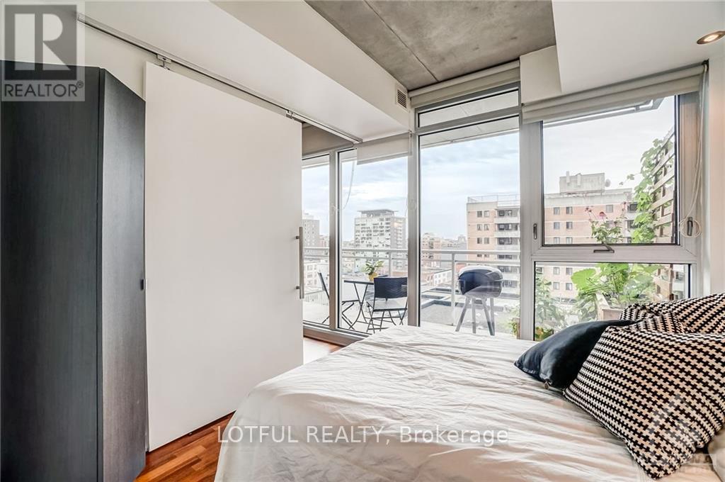 324 Laurier Avenue #1002 Property Photo 9