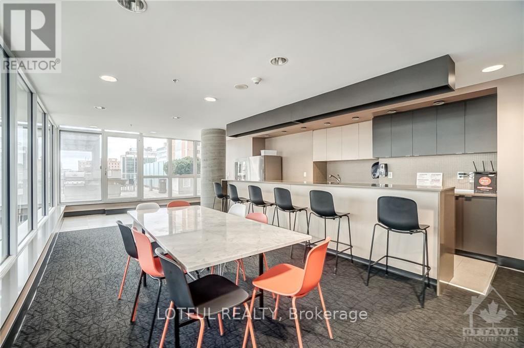 324 Laurier Avenue #1002 Property Photo 17