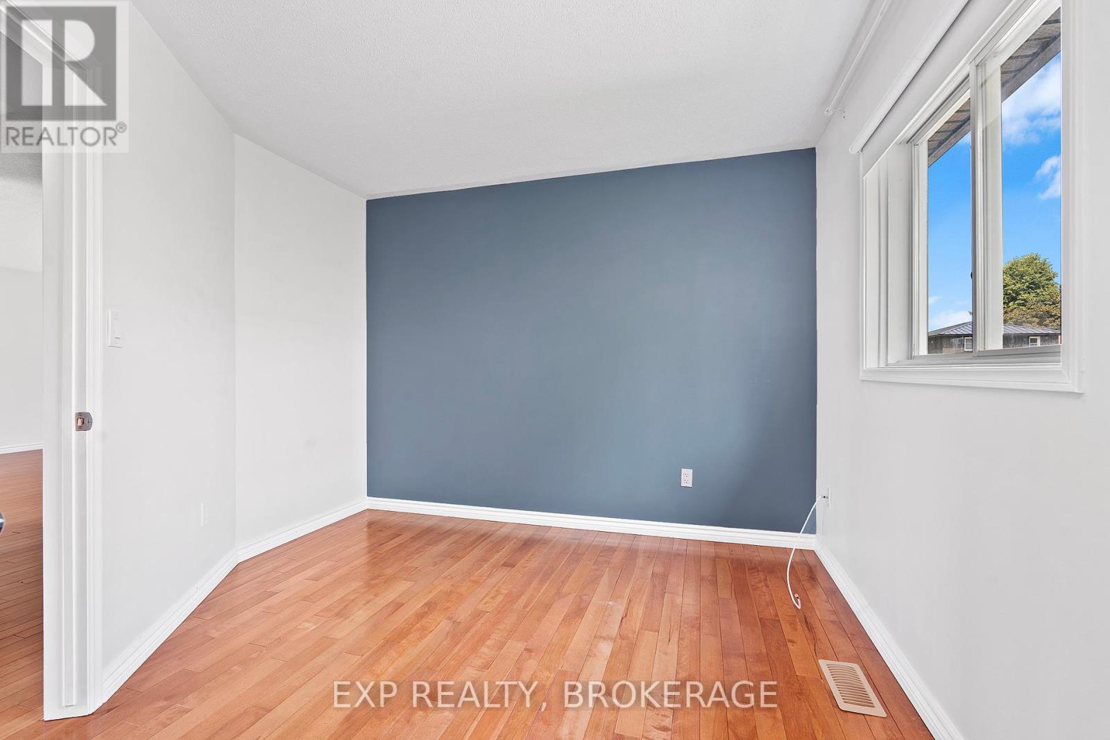 926 Cresthill Street Property Photo 20