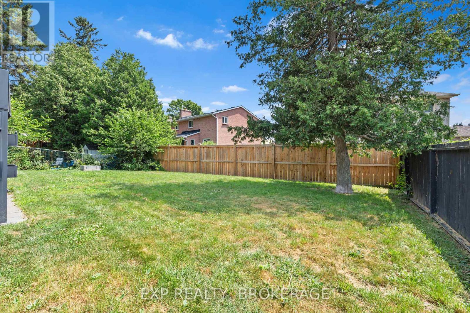 926 Cresthill Street Property Photo 46