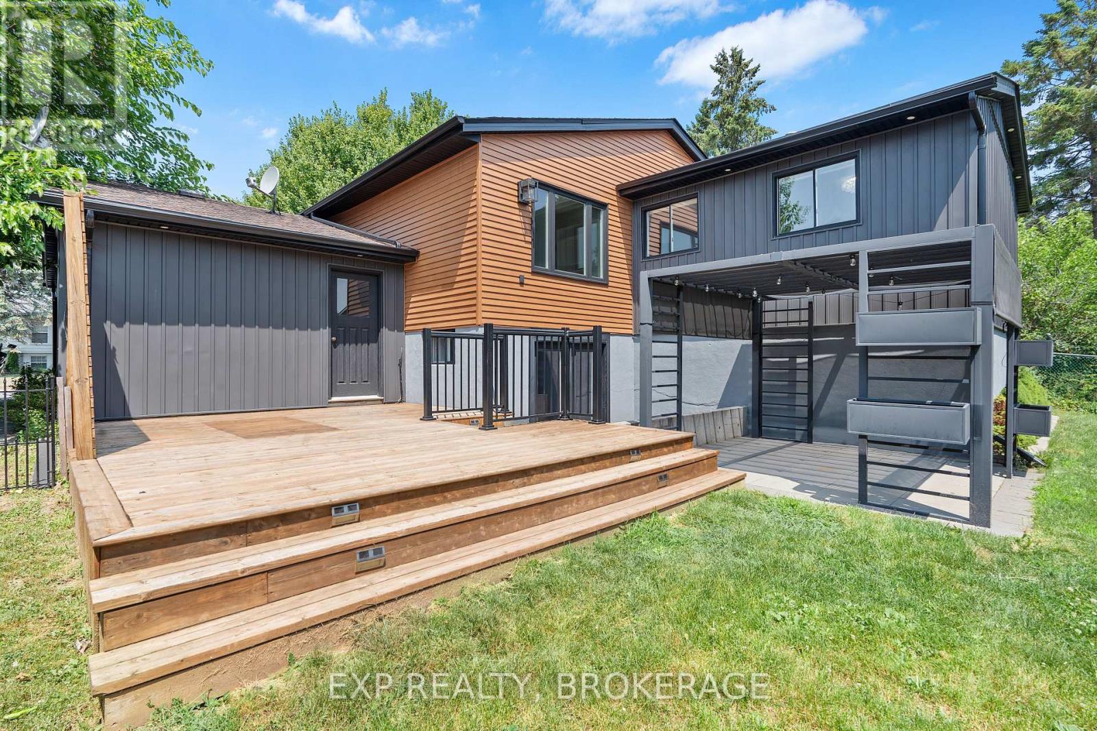 926 Cresthill Street Property Photo 47