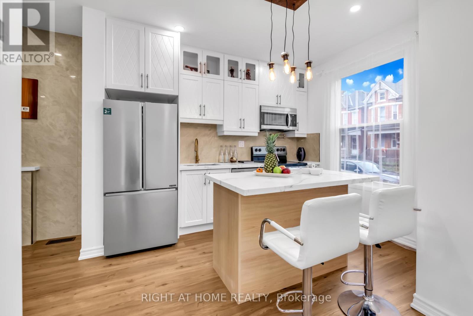 37 ASHLEY STREET Property Photo 1