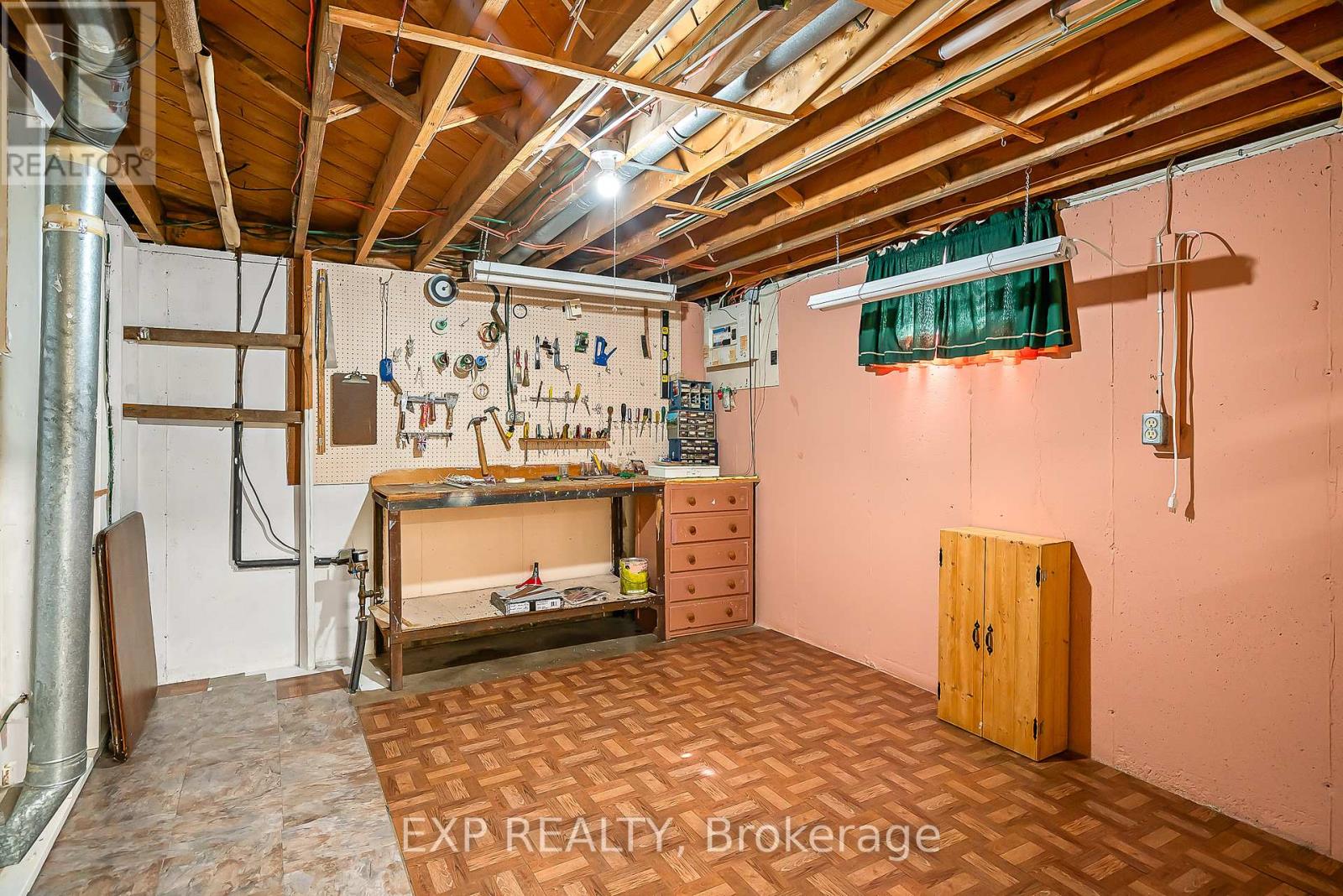 70 Radford Avenue Property Photo 25