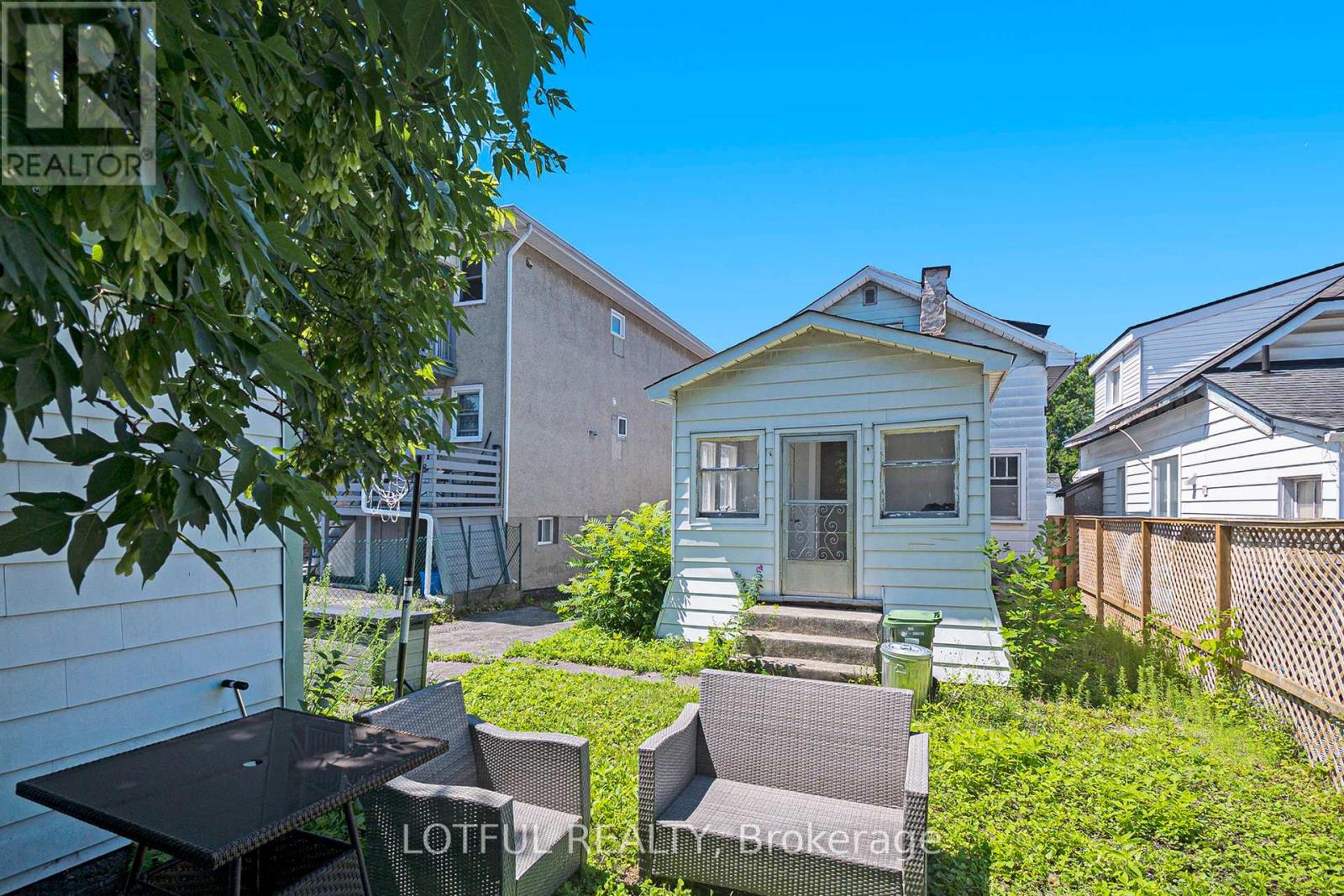 13 Pinehurst Avenue Property Photo 12