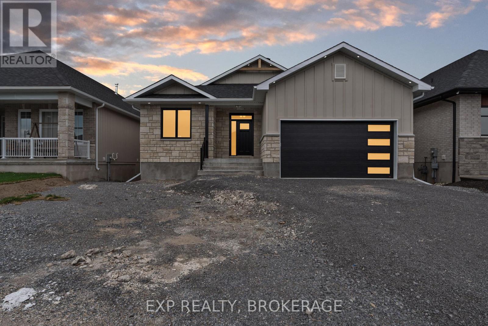 1257 Carfa Crescent Property Photo 2