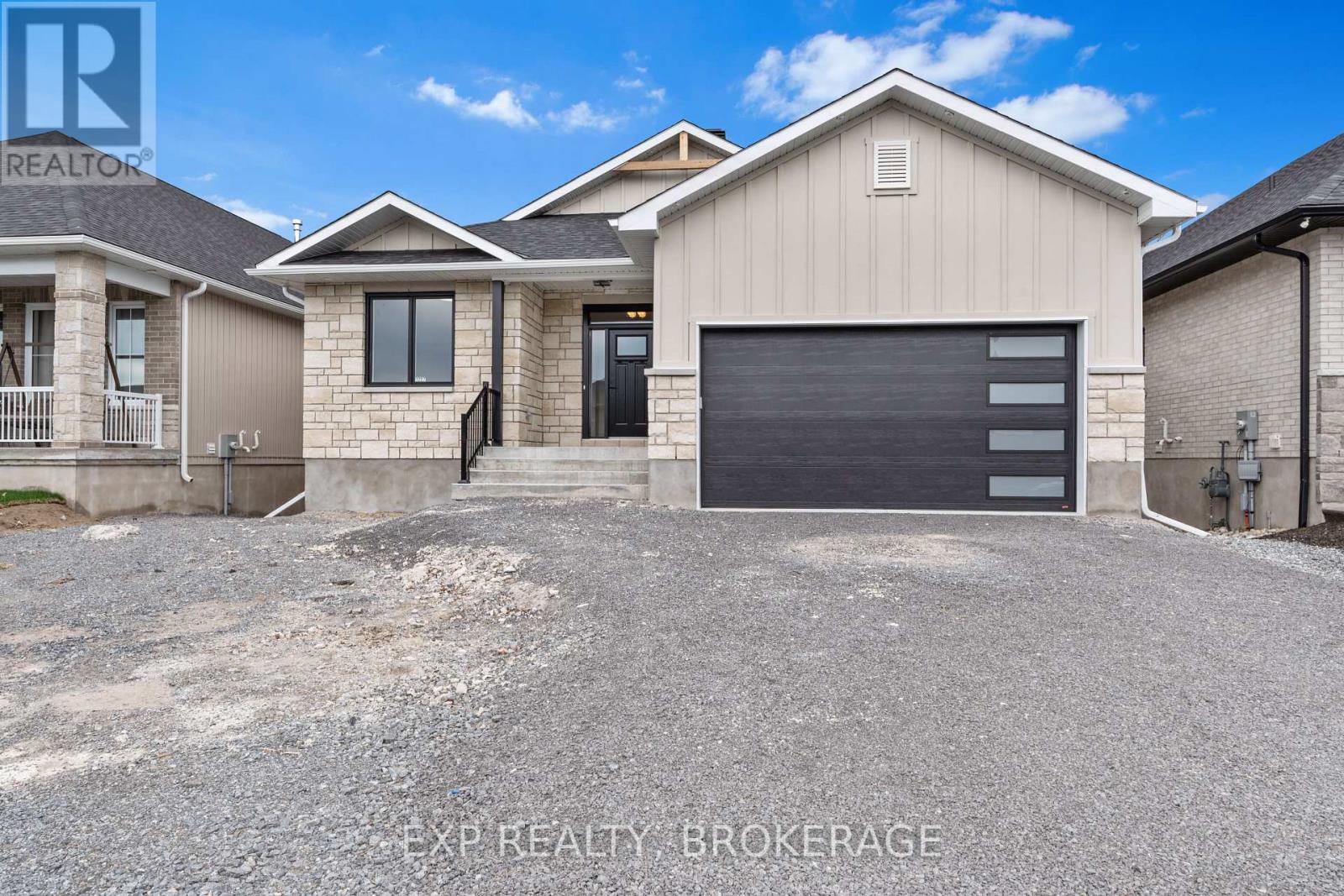 1257 Carfa Crescent Property Photo 3