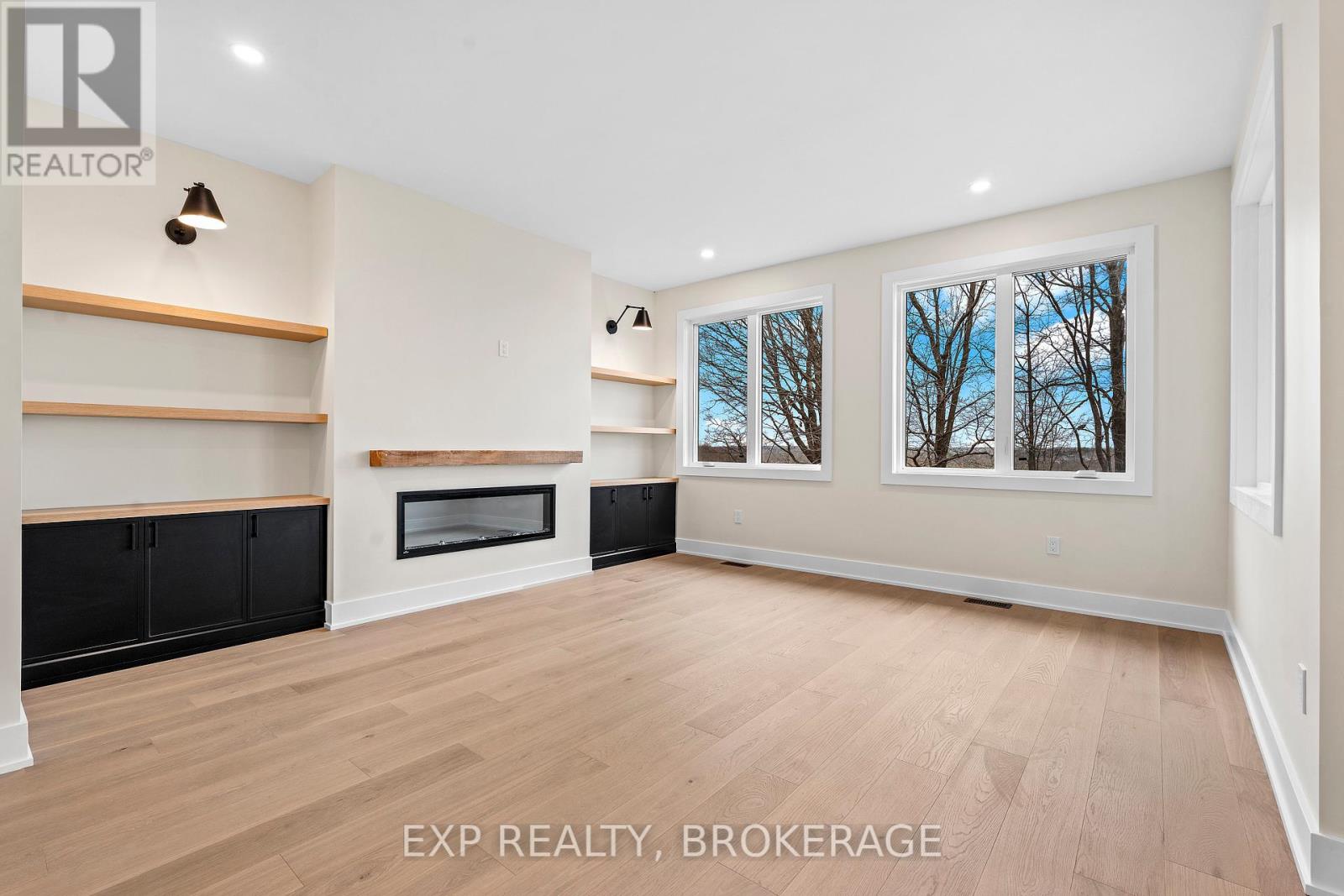 1257 Carfa Crescent Property Photo 8