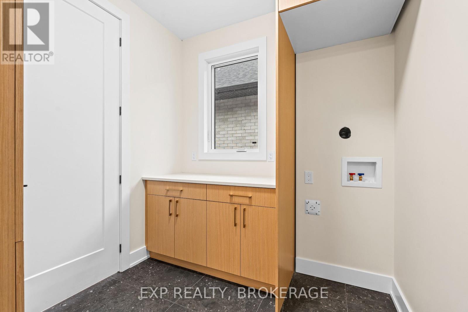 1257 Carfa Crescent Property Photo 27