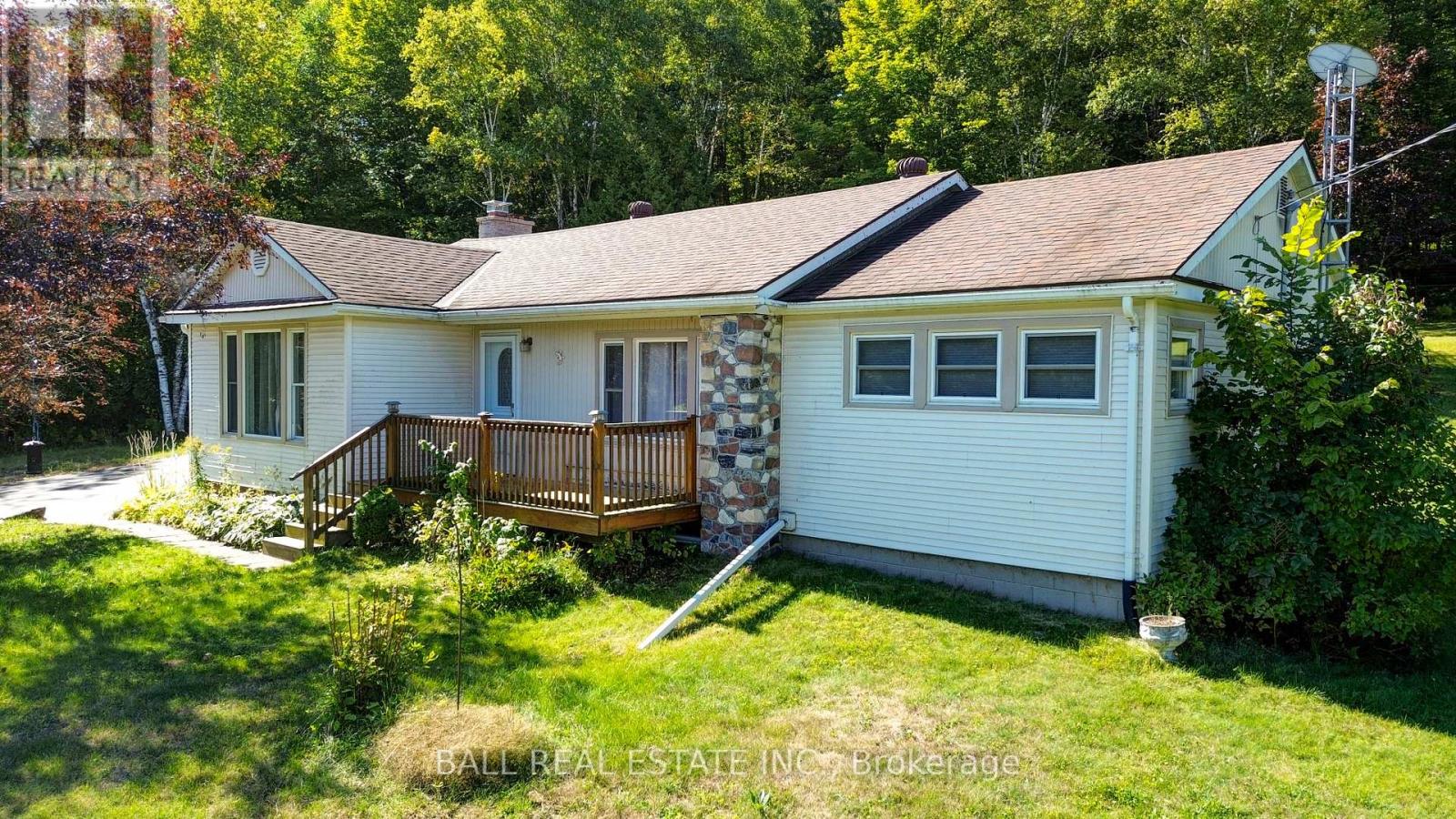 27437 Highway 62 Property Photo 1