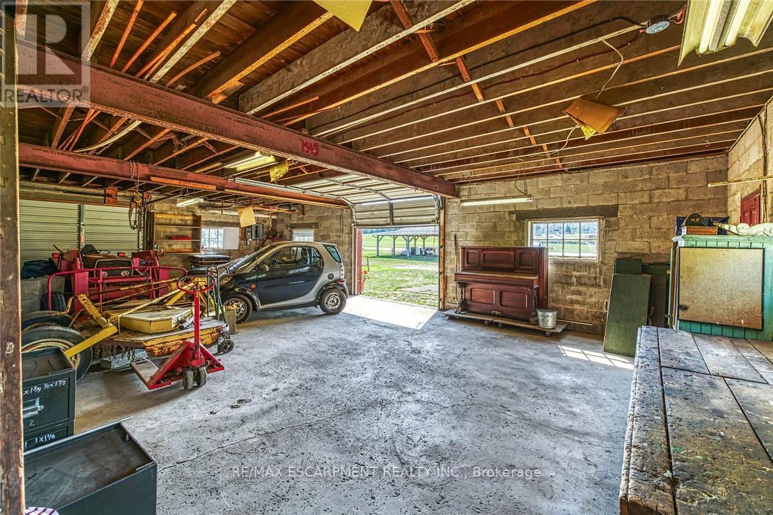 5581 King Street Property Photo 33