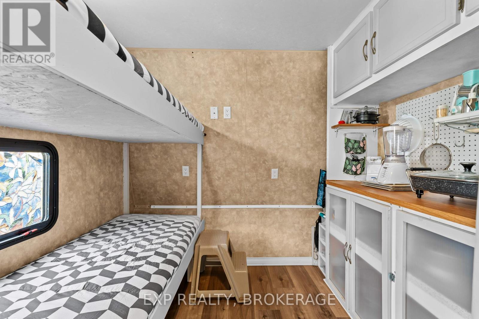 9 Glenford Lane #38 Property Photo 14