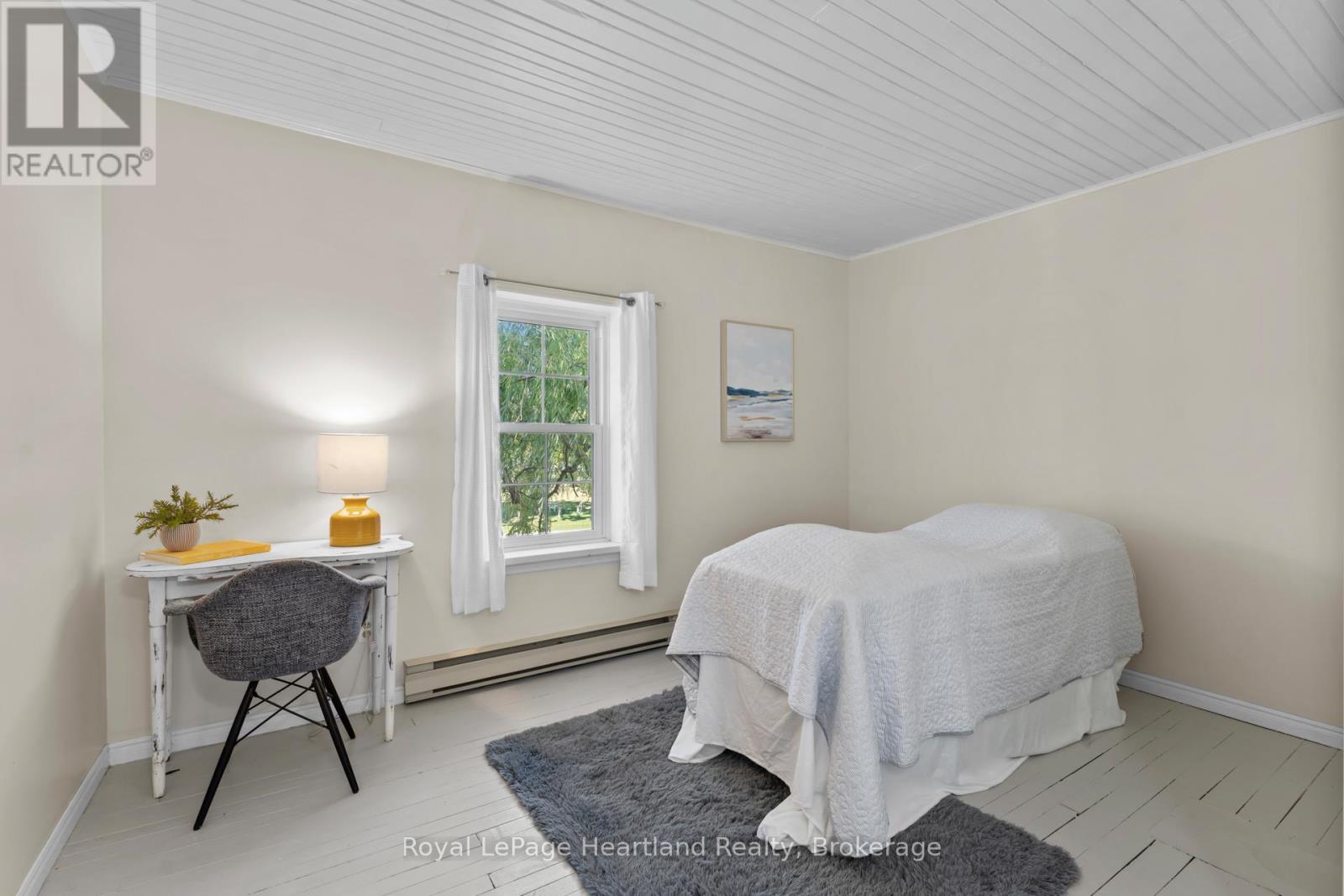 5 The Square Property Photo 20