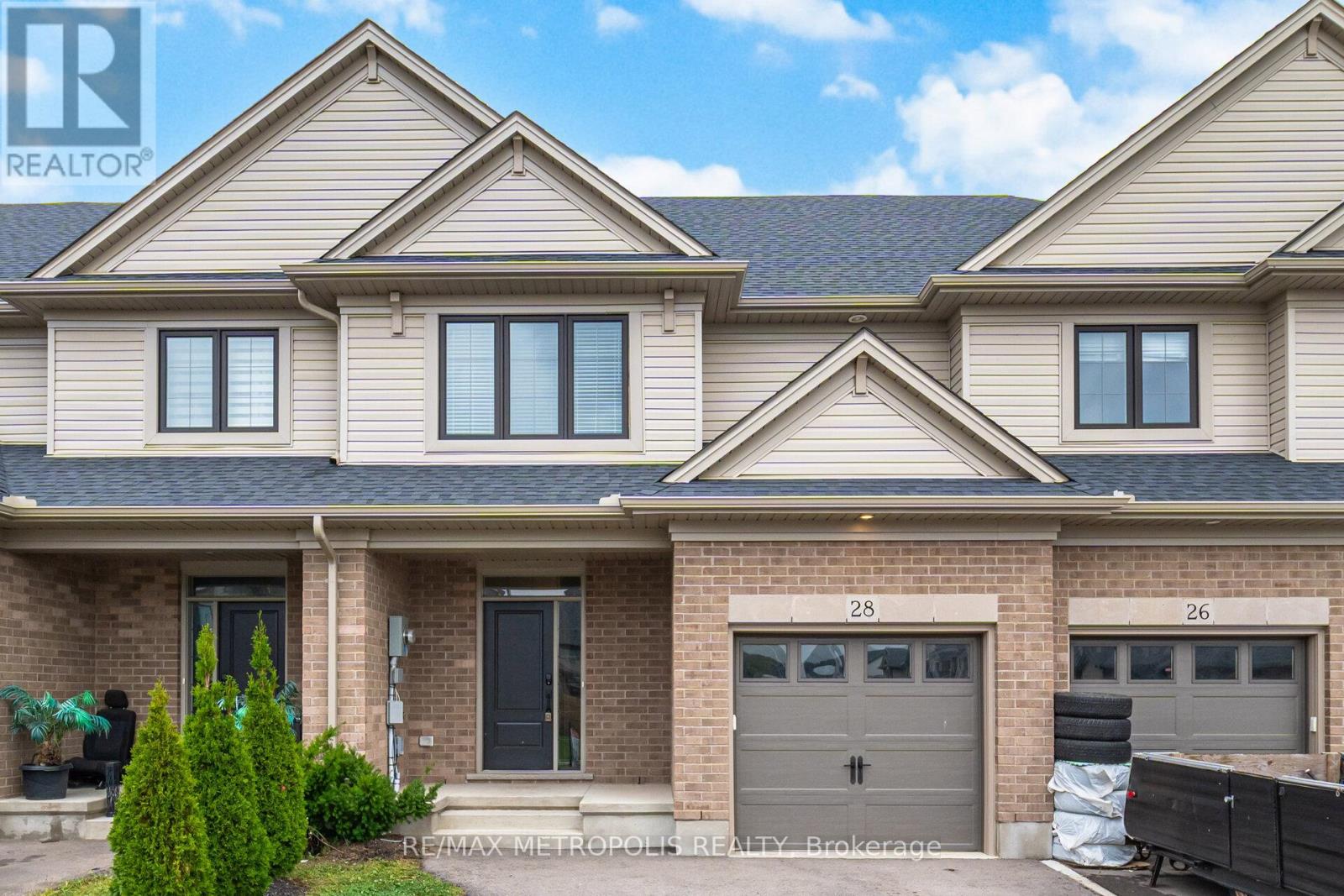 28 KEBA CRESCENT Property Photo 1