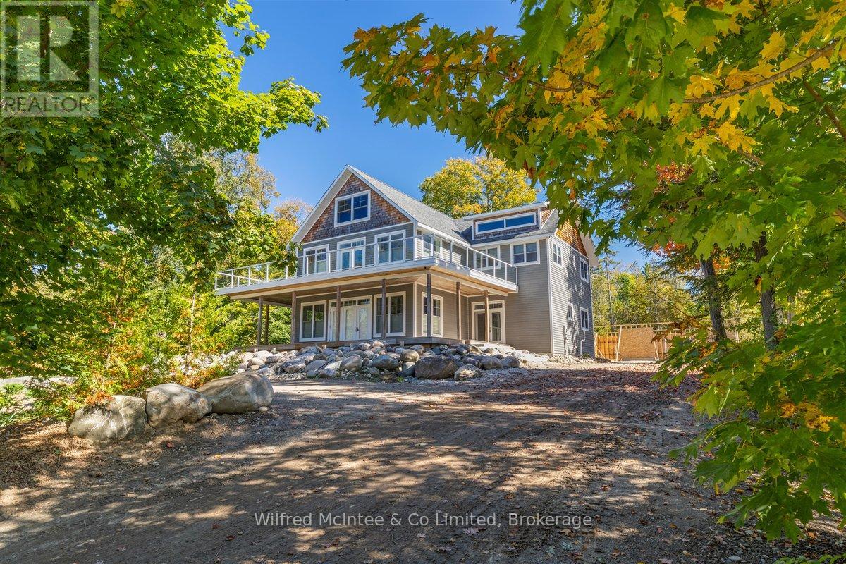 545 Eckford Avenue Property Photo 6