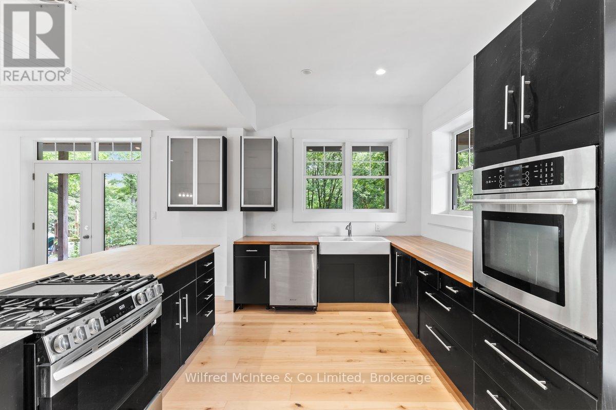 545 Eckford Avenue Property Photo 7
