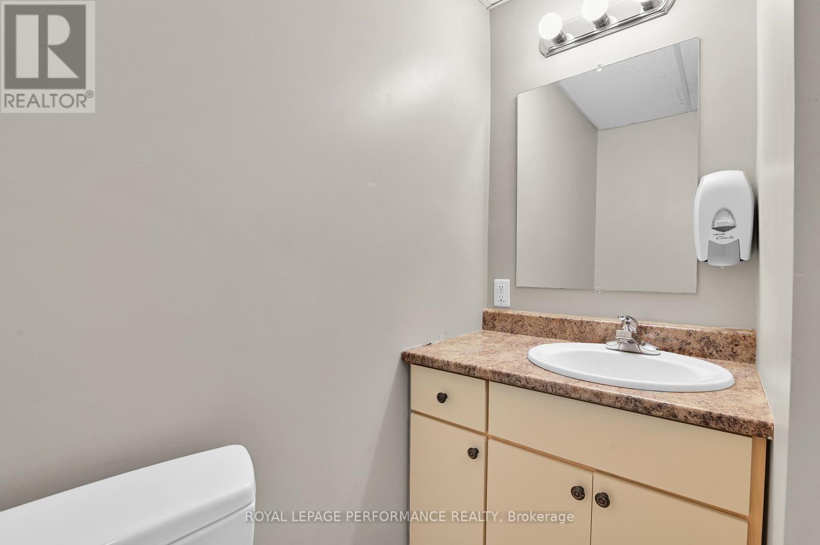 117 First Street E Property Photo 22