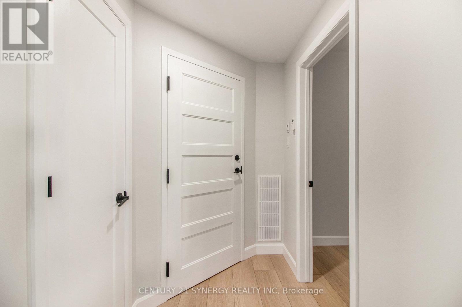 B - 60 Helen Street Property Photo 3