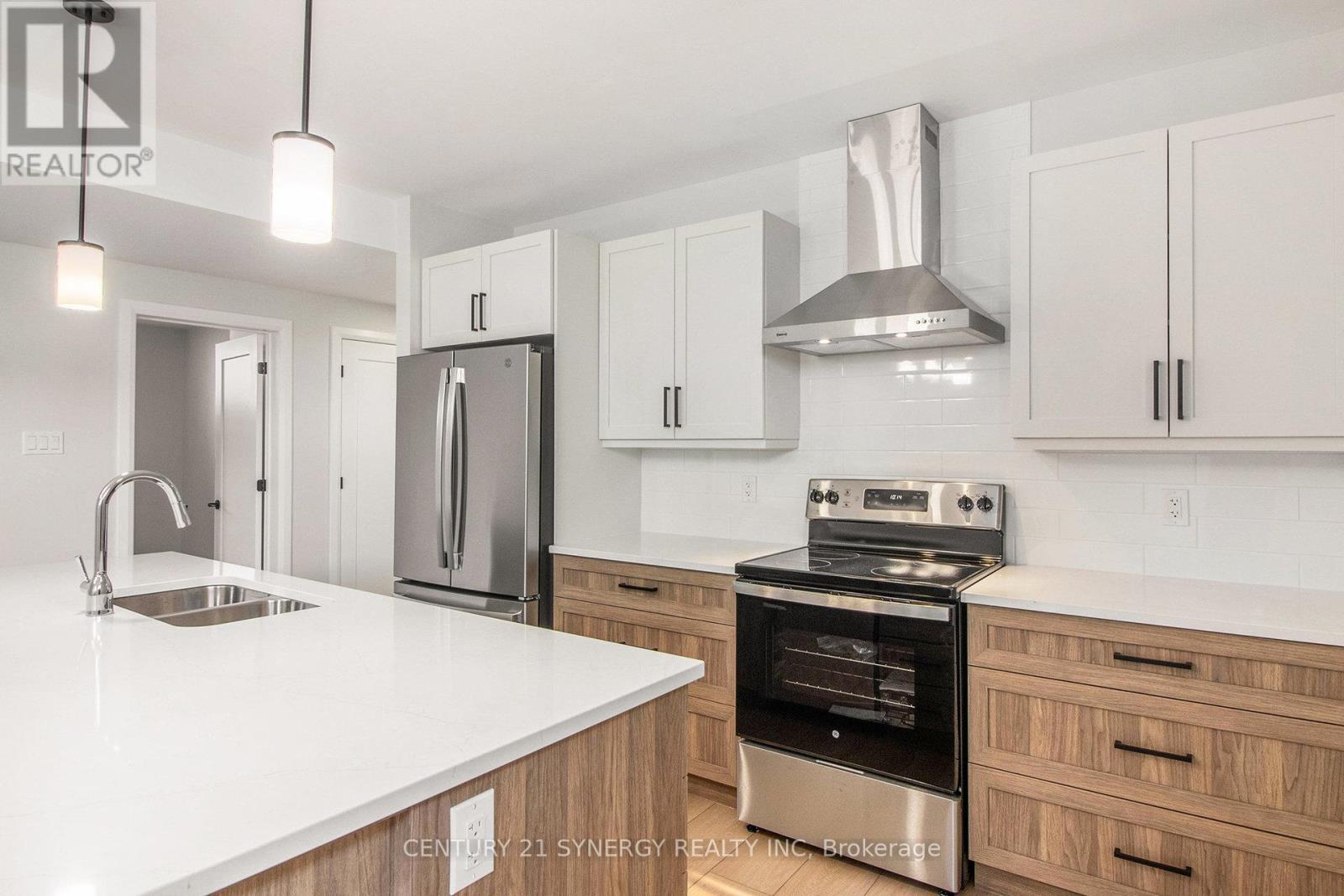 B - 60 Helen Street Property Photo 4