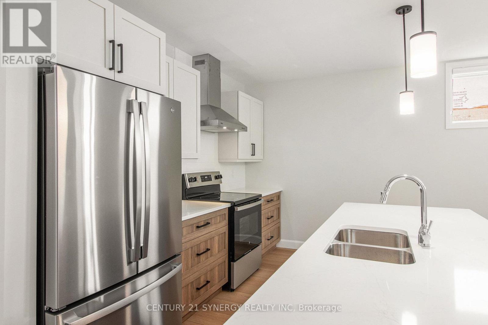 B - 60 Helen Street Property Photo 5