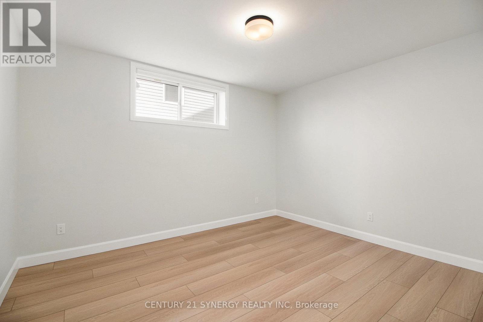 B - 60 Helen Street Property Photo 13