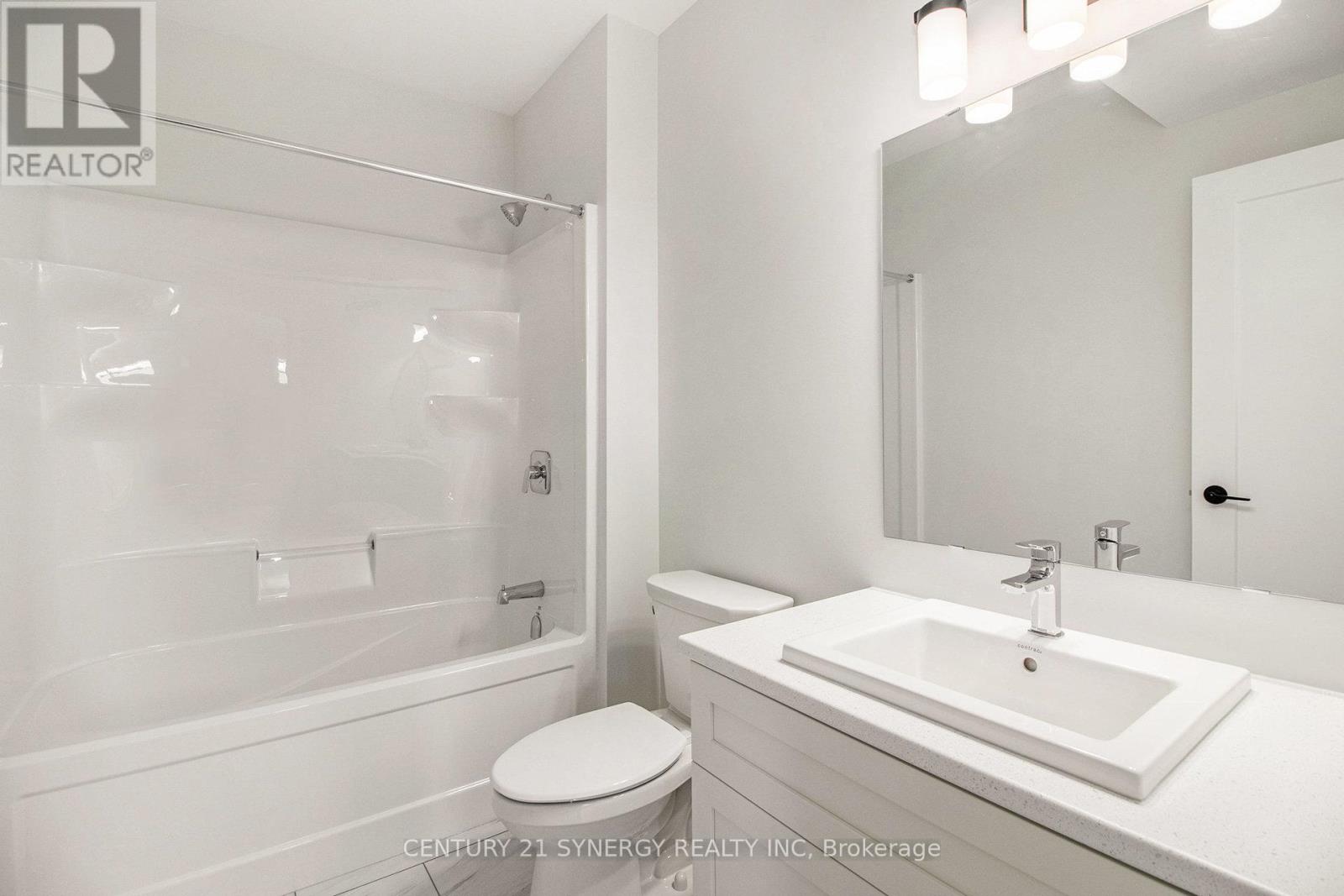 B - 60 Helen Street Property Photo 16