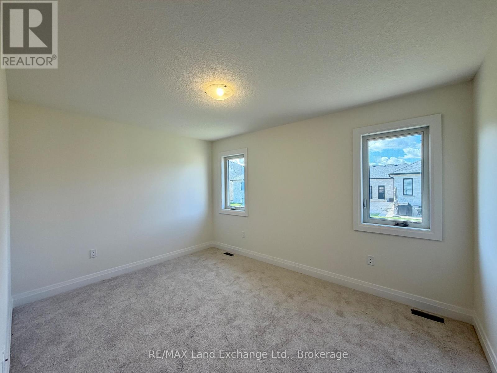 448 Burnside Street Property Photo 7