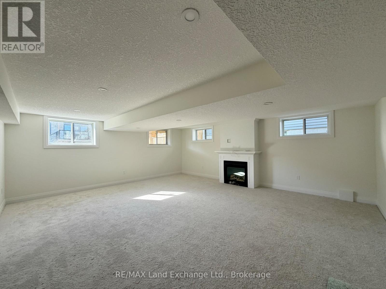 448 Burnside Street Property Photo 10
