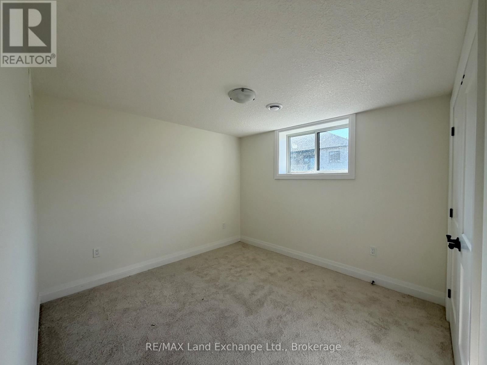 448 Burnside Street Property Photo 11