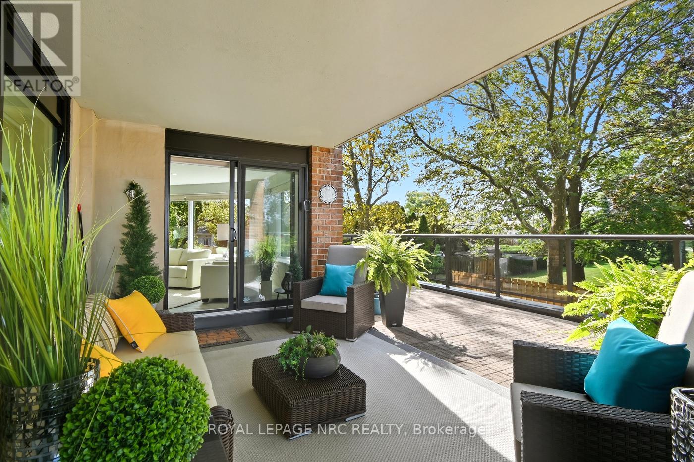 2206 - 701 GENEVA STREET Property Photo 1