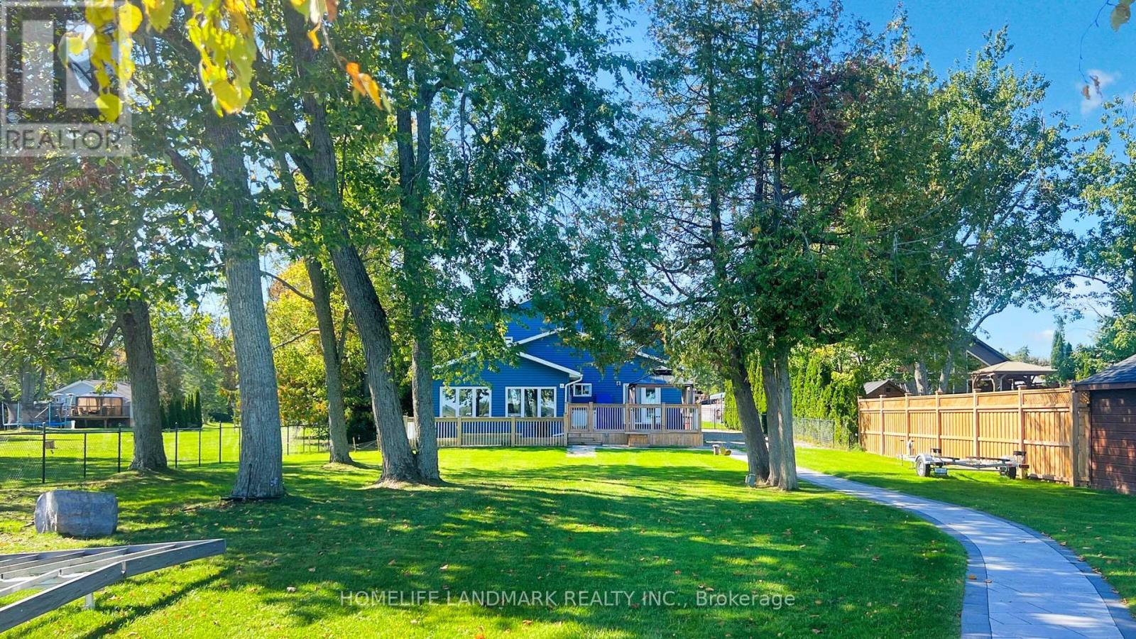 208 Lakeshore Drive Property Photo 1