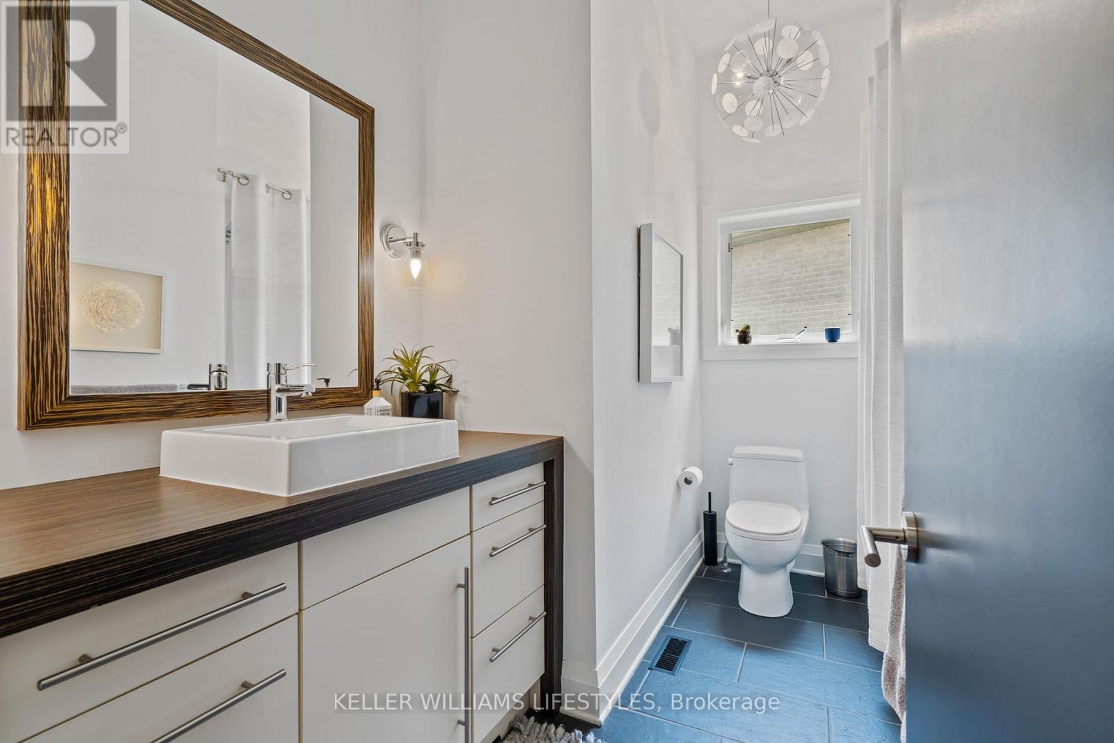 649 Valleystream Walk Property Photo 27