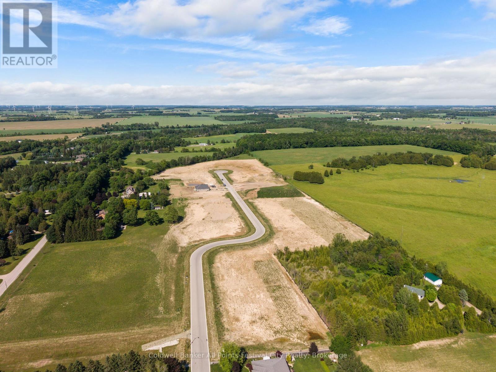 81322 Westmount Line Property Photo 8