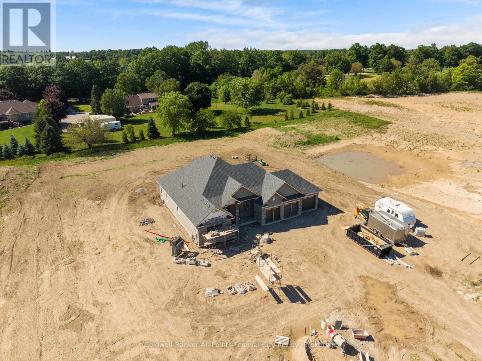 81322 Westmount Line Property Photo 9