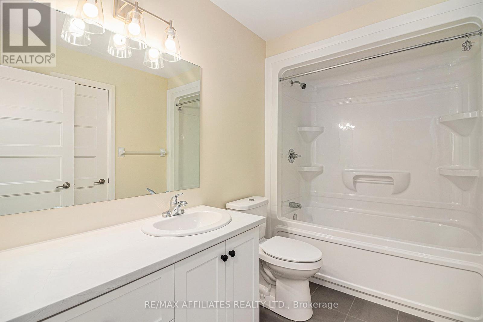 351 Voyageur Place Property Photo 11