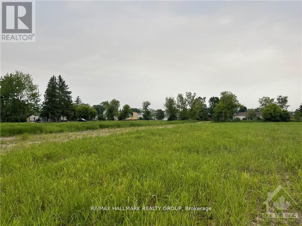 3 - 3748 Champlain Street Property Photo 6