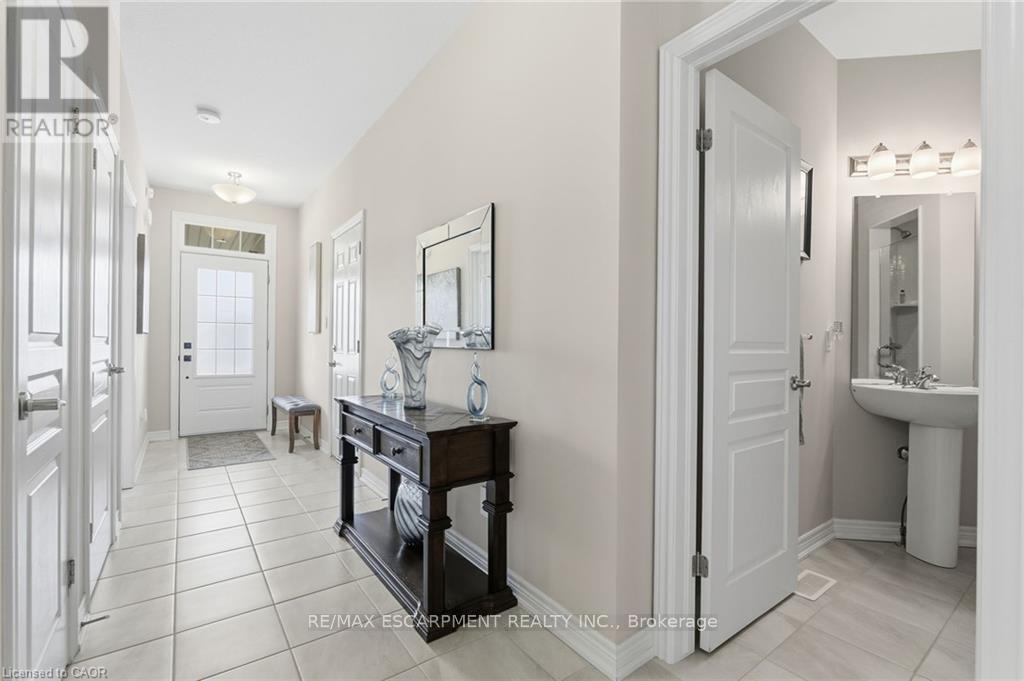 4 Ellis Avenue Property Photo 3