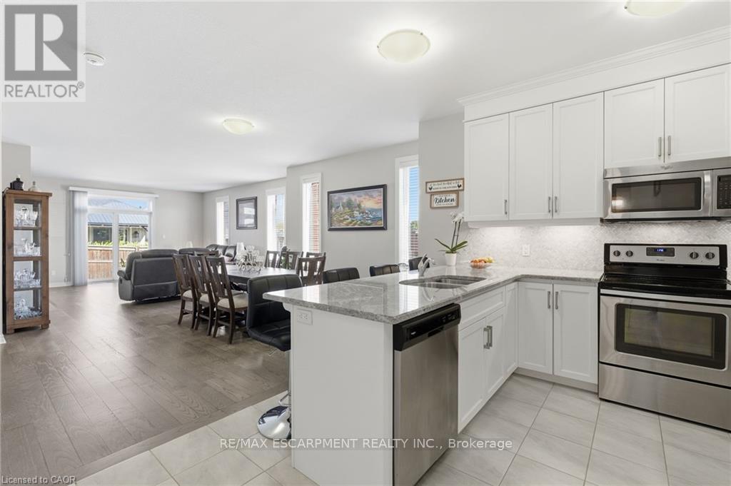 4 Ellis Avenue Property Photo 10