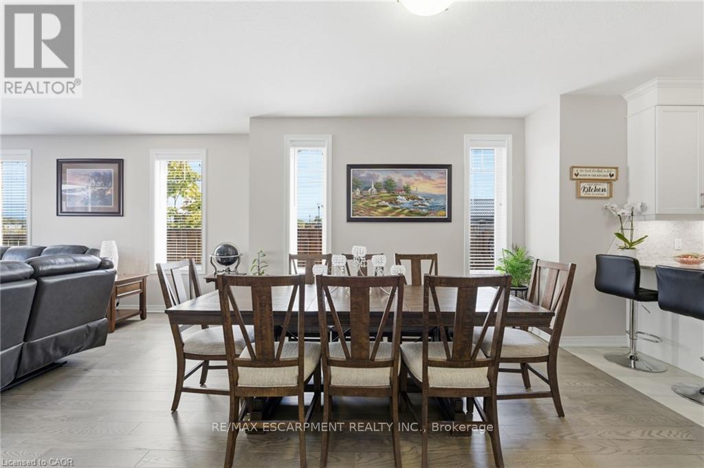 4 Ellis Avenue Property Photo 12