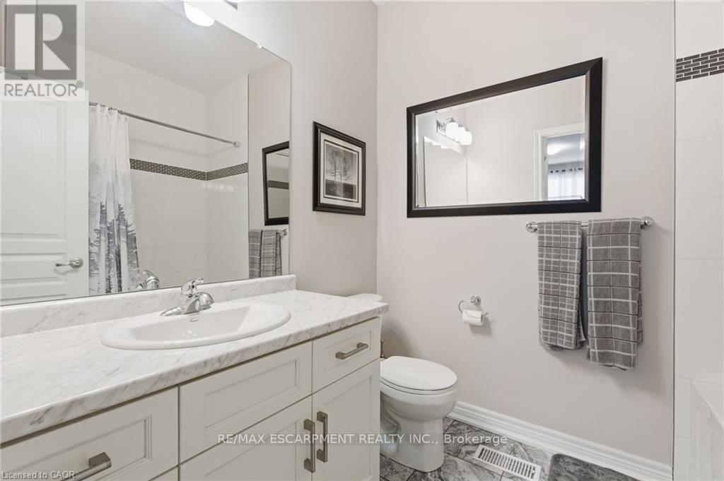 4 Ellis Avenue Property Photo 21