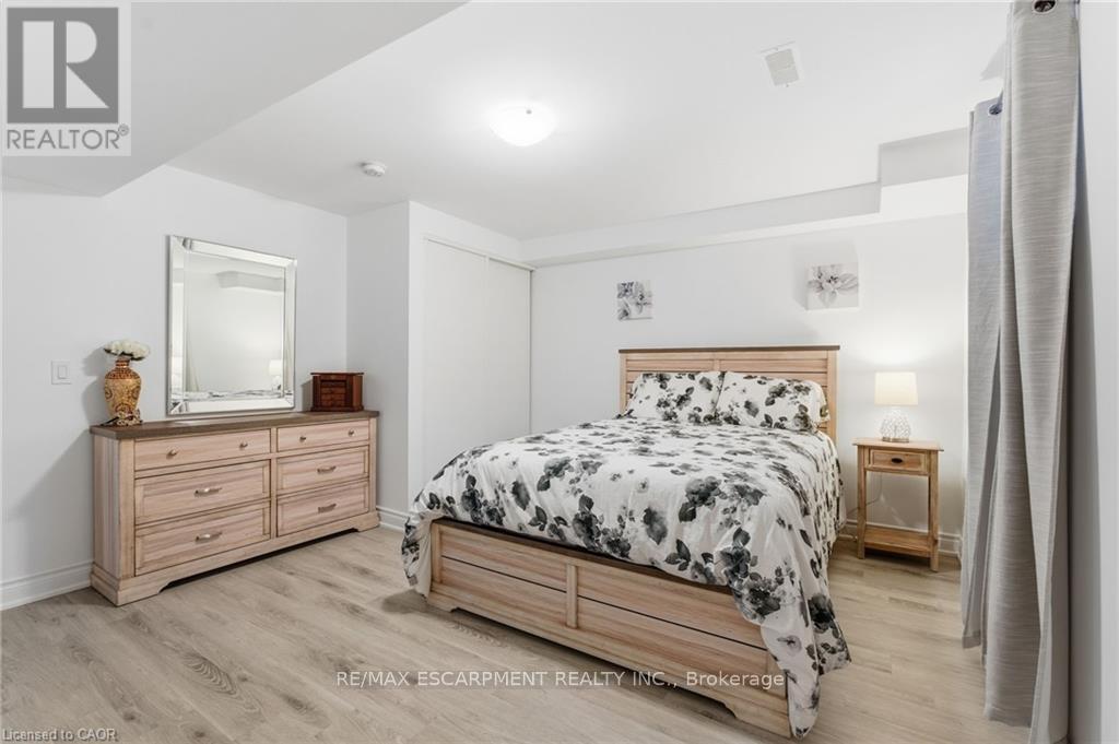 4 Ellis Avenue Property Photo 26