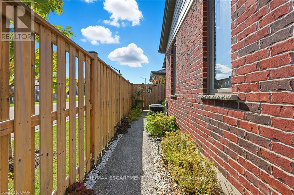 4 Ellis Avenue Property Photo 34
