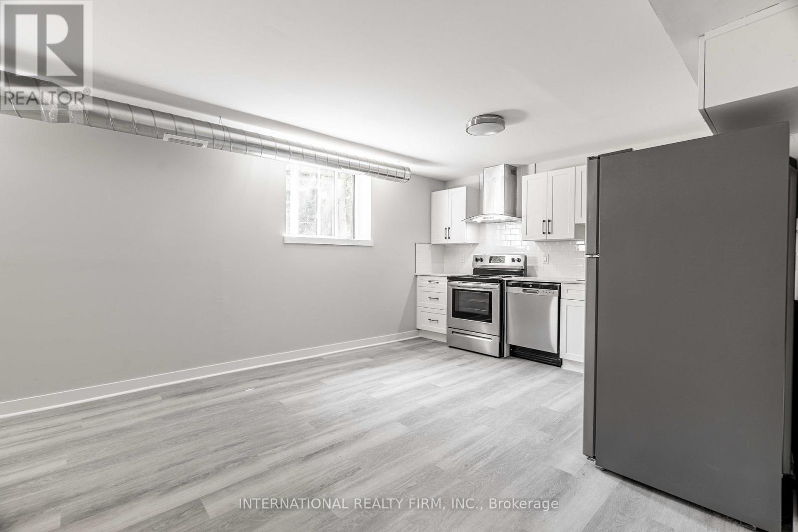 81 King Edward Avenue Property Photo 7