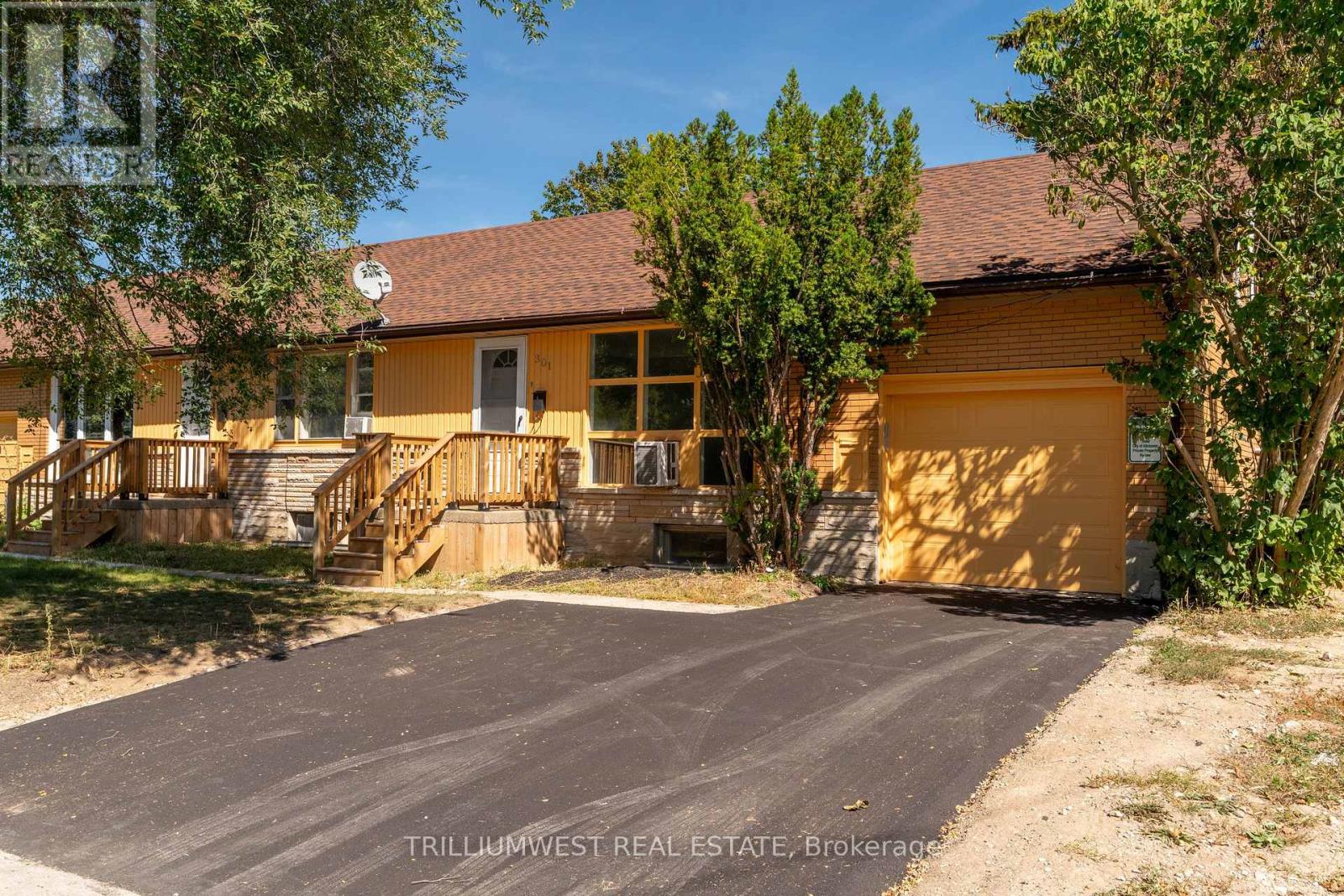 C - 301 Franklin Street N Property Photo 1