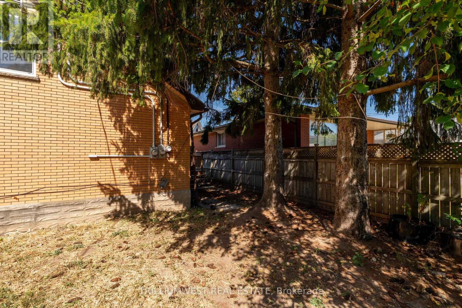 C - 301 Franklin Street N Property Photo 3